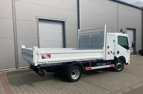NISSAN Cabstar 