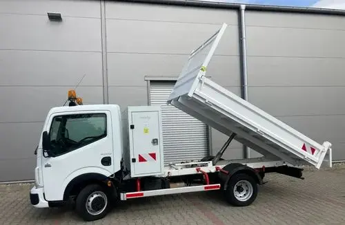 NISSAN Cabstar 