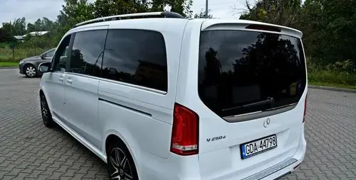 MERCEDES-BENZ Klasa V 
