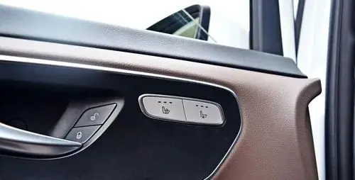 MERCEDES-BENZ Klasa V 