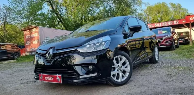 RENAULT Clio 