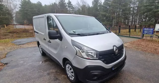 RENAULT Trafic 