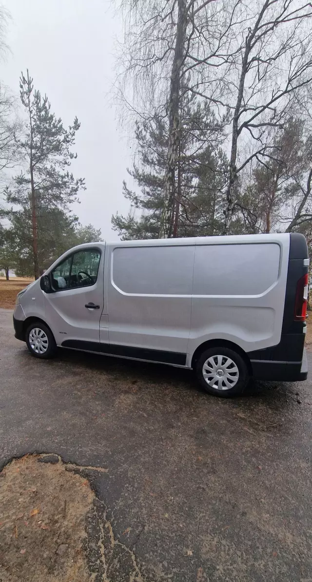 RENAULT Trafic 