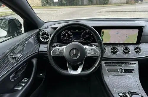 MERCEDES-BENZ CLS 