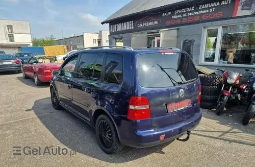 VOLKSWAGEN Touran 
