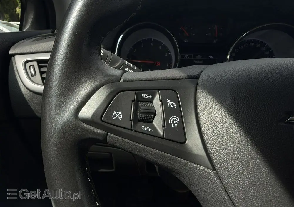 OPEL Astra 1.2 T Edition S&S