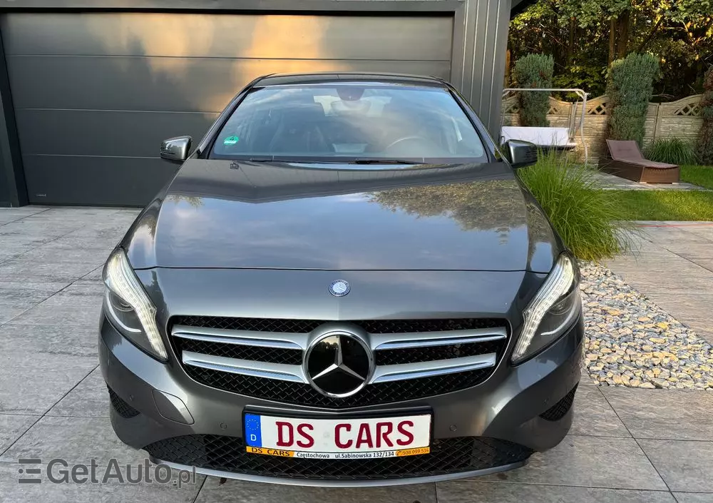MERCEDES-BENZ Klasa A 180 (BlueEFFICIENCY) Urban