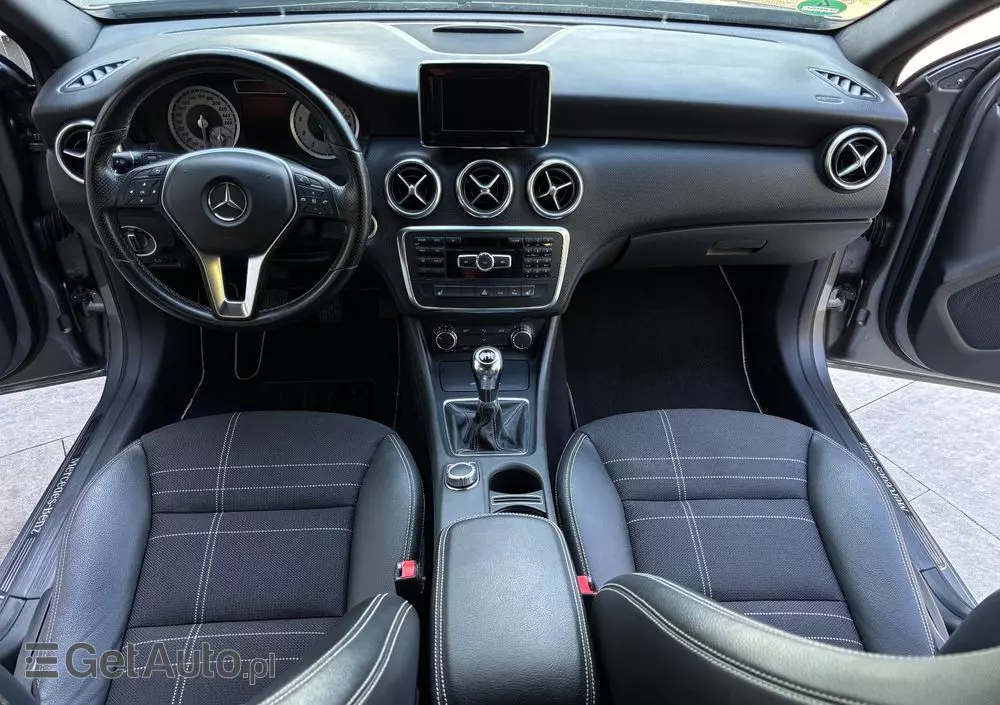 MERCEDES-BENZ Klasa A 180 (BlueEFFICIENCY) Urban