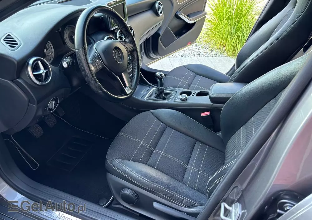 MERCEDES-BENZ Klasa A 180 (BlueEFFICIENCY) Urban
