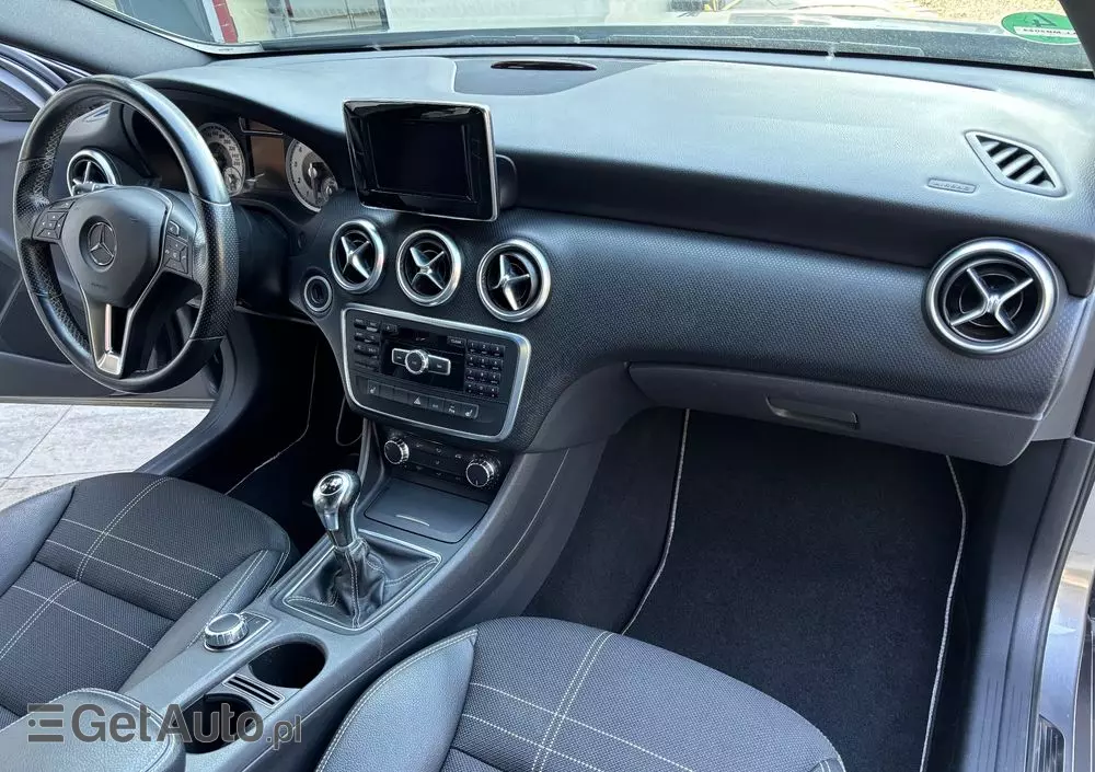 MERCEDES-BENZ Klasa A 180 (BlueEFFICIENCY) Urban