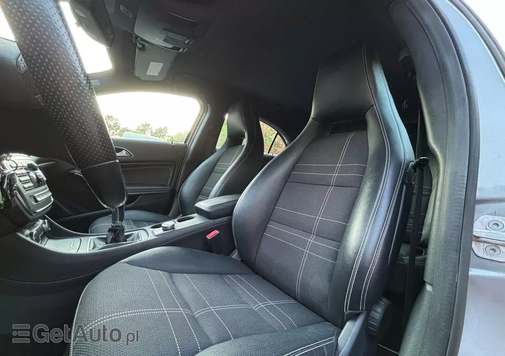 MERCEDES-BENZ Klasa A 180 (BlueEFFICIENCY) Urban