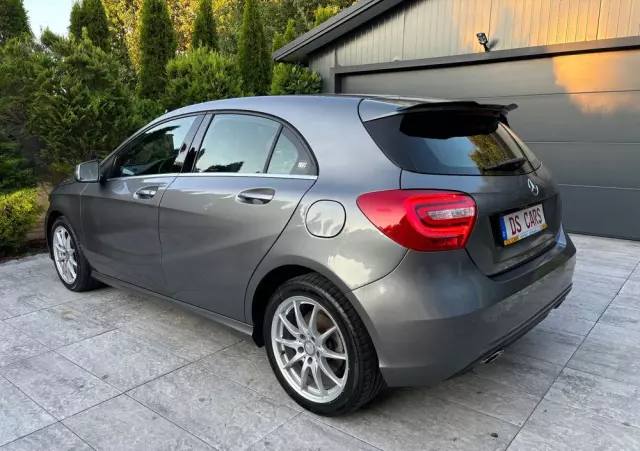 MERCEDES-BENZ Klasa A 180 (BlueEFFICIENCY) Urban