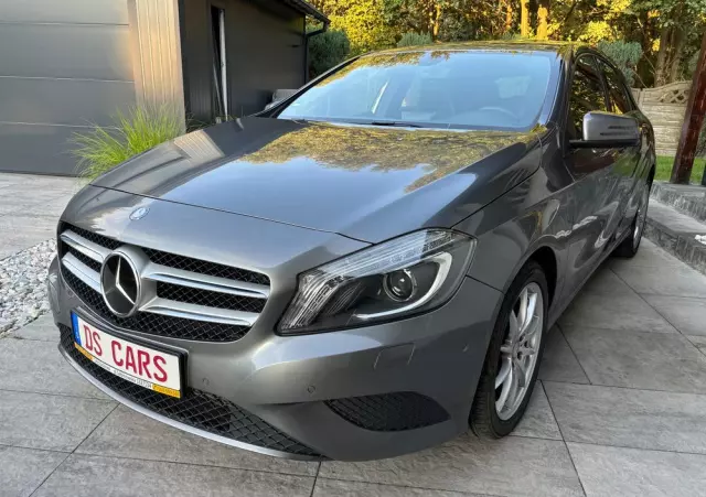 MERCEDES-BENZ Klasa A 180 (BlueEFFICIENCY) Urban
