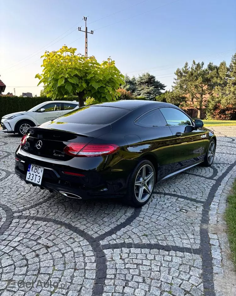 MERCEDES-BENZ Klasa C 300 Coupe 9G-TRONIC AMG Line