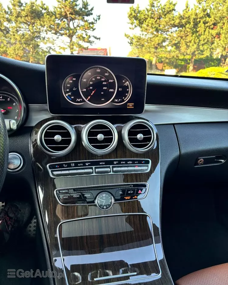 MERCEDES-BENZ Klasa C 300 Coupe 9G-TRONIC AMG Line