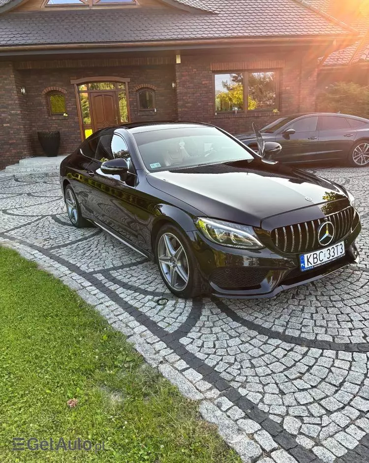 MERCEDES-BENZ Klasa C 300 Coupe 9G-TRONIC AMG Line