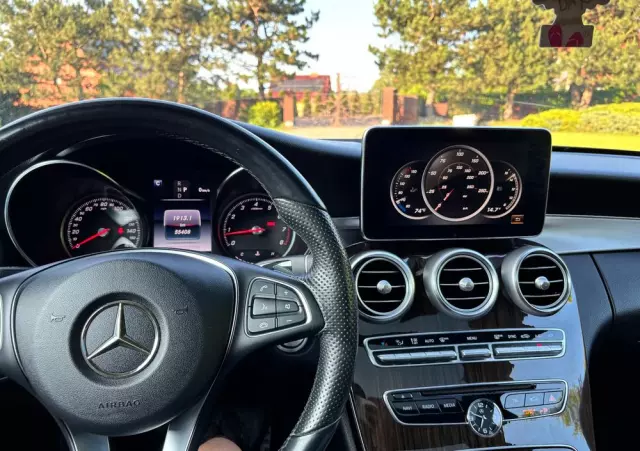 MERCEDES-BENZ Klasa C 300 Coupe 9G-TRONIC AMG Line