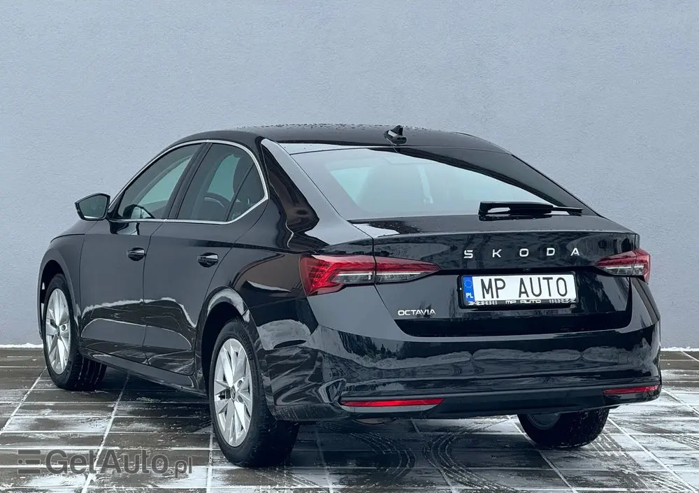 SKODA Octavia 1.5 TSI e-TEC DSG Selection