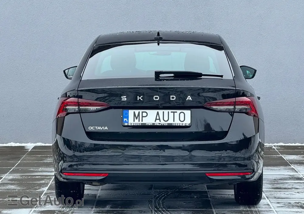 SKODA Octavia 1.5 TSI e-TEC DSG Selection