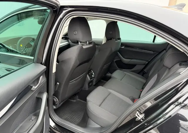 SKODA Octavia 1.5 TSI e-TEC DSG Selection