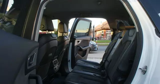 AUDI Q7 3.0 TDI ultra Quattro Tiptronic