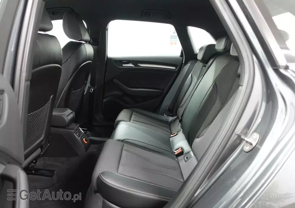 AUDI A3 1.8 TFSI Sportback S line Sportpaket