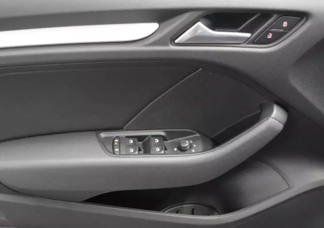 AUDI A3 1.8 TFSI Sportback S line Sportpaket