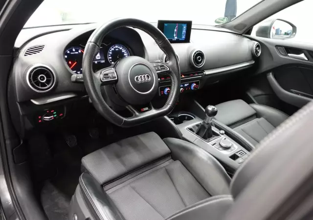 AUDI A3 1.8 TFSI Sportback S line Sportpaket