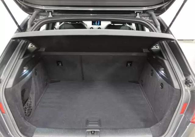 AUDI A3 1.8 TFSI Sportback S line Sportpaket