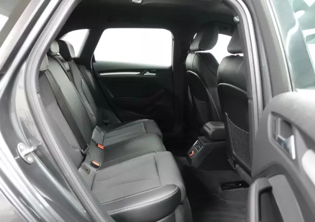 AUDI A3 1.8 TFSI Sportback S line Sportpaket