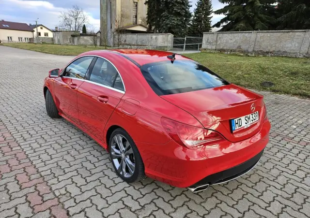 MERCEDES-BENZ CLA 200 7G-DCT StreetStyle