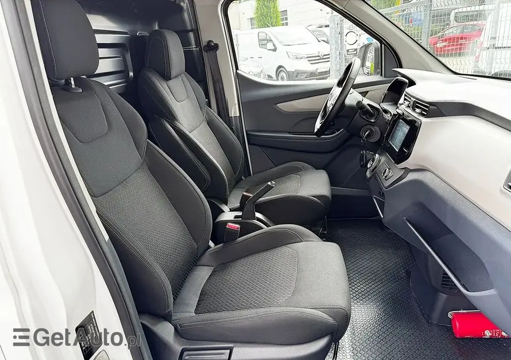 MAXUS E-deliver-3 