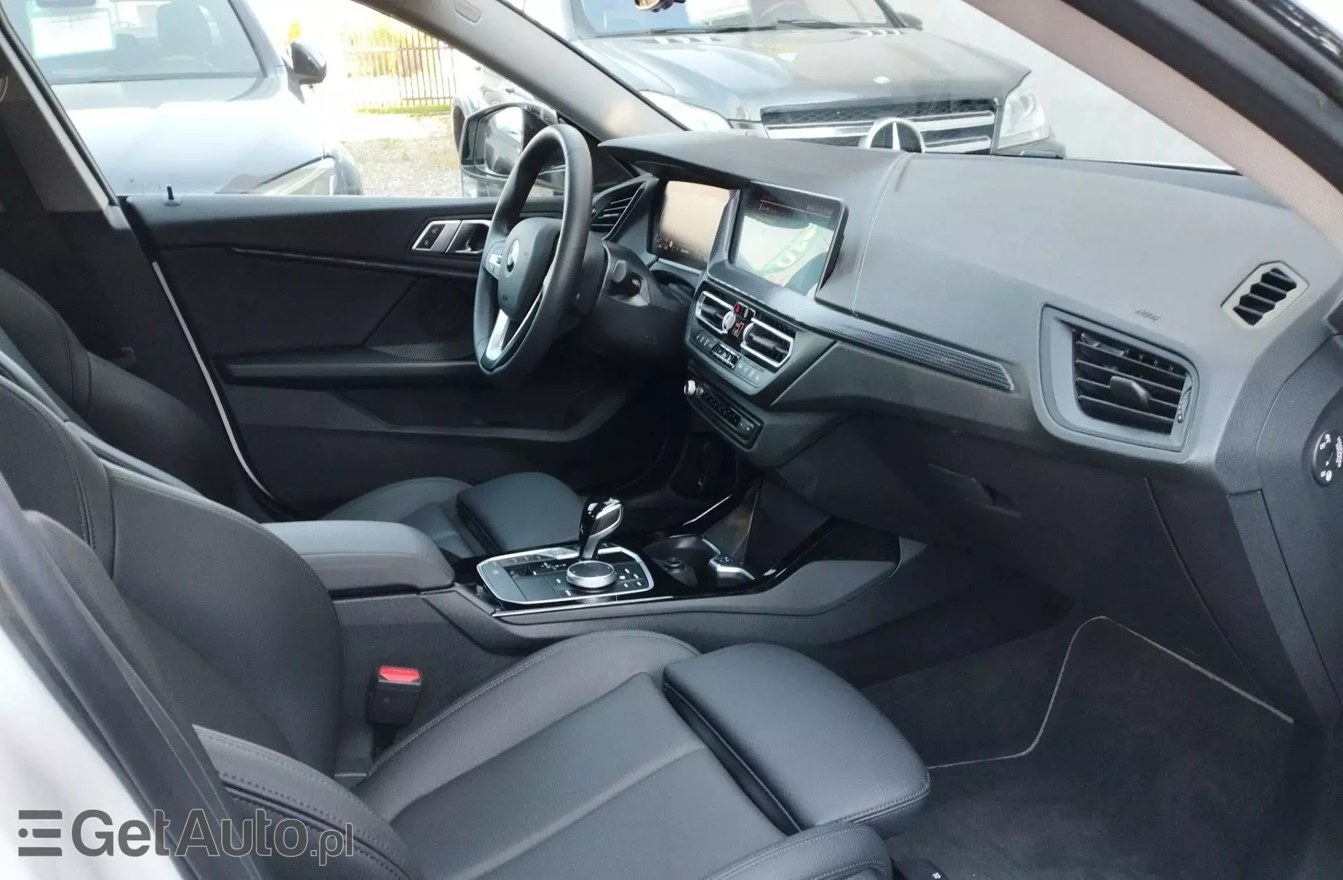 BMW Seria 2 218i (136 KM)