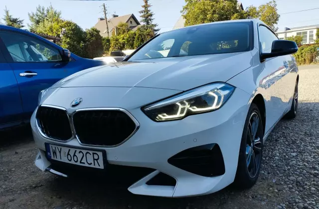 BMW Seria 2 218i (136 KM)