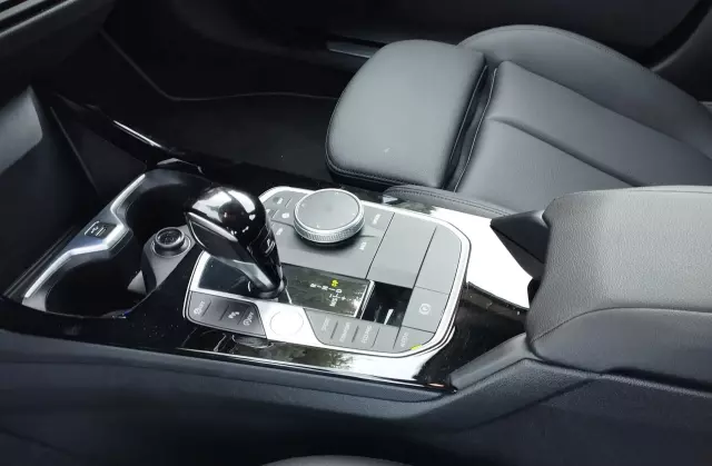 BMW Seria 2 218i (136 KM)