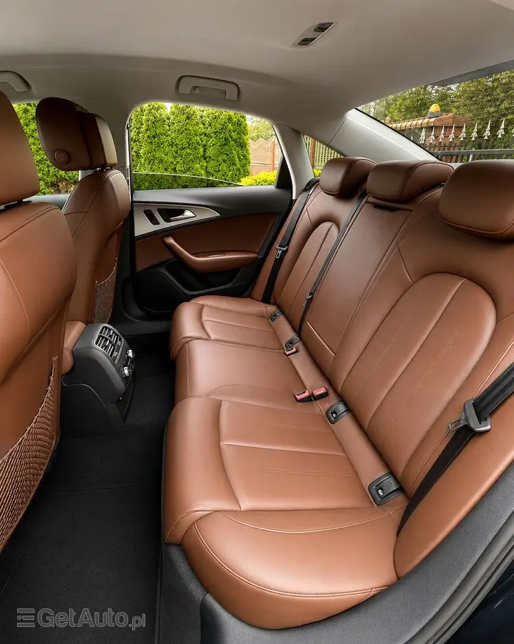 AUDI A6 Limousine 