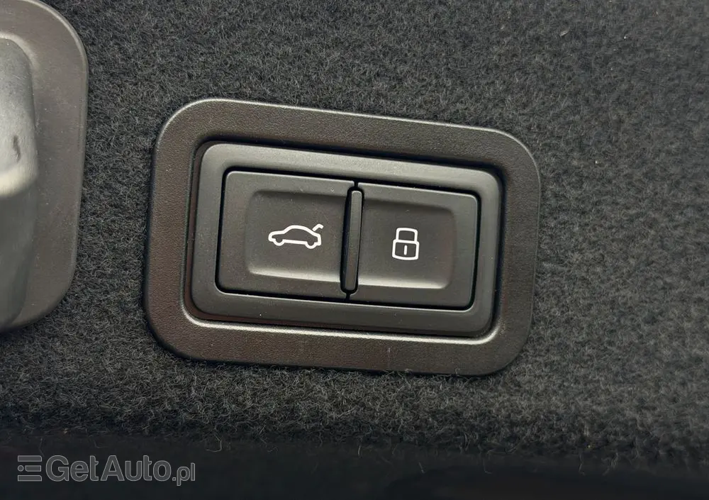 AUDI A6 Limousine 