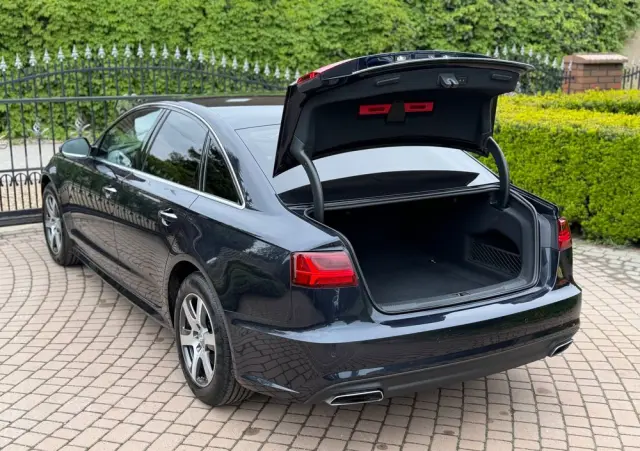 AUDI A6 Limousine 