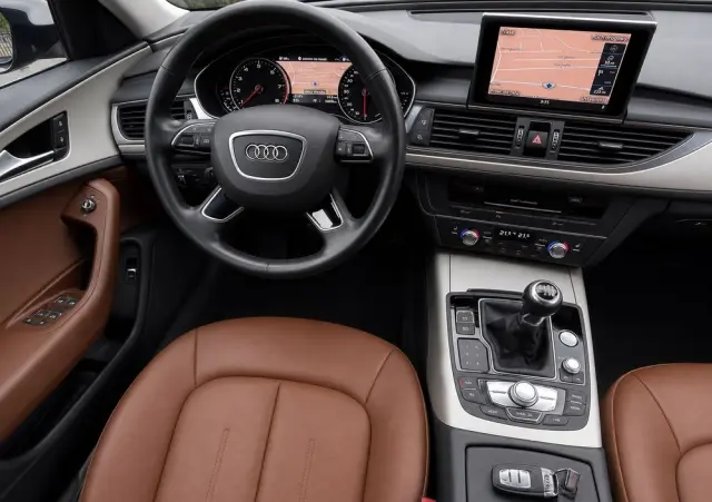 AUDI A6 Limousine 
