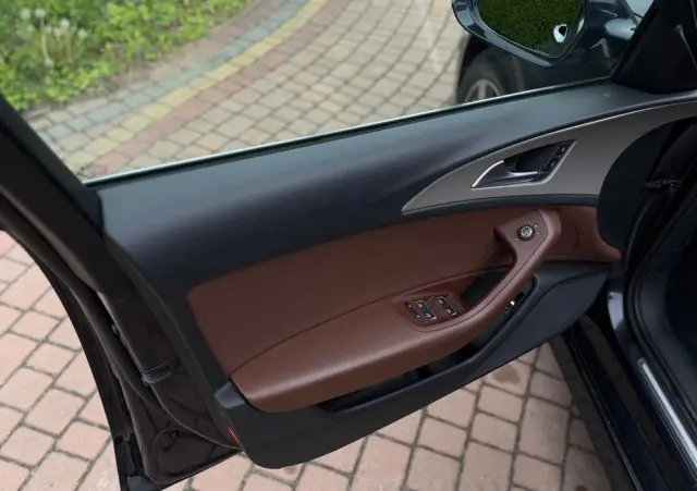 AUDI A6 Limousine 