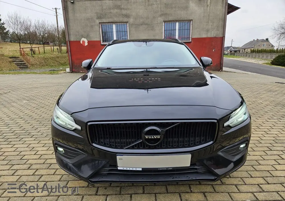VOLVO V60 D4 Momentum Pro