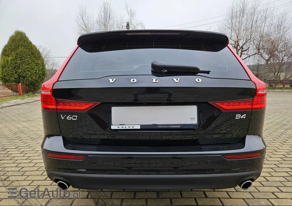 VOLVO V60 D4 Momentum Pro