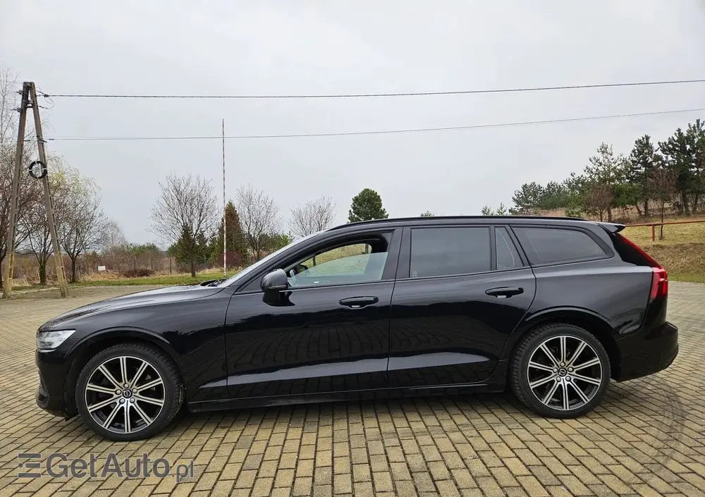 VOLVO V60 D4 Momentum Pro