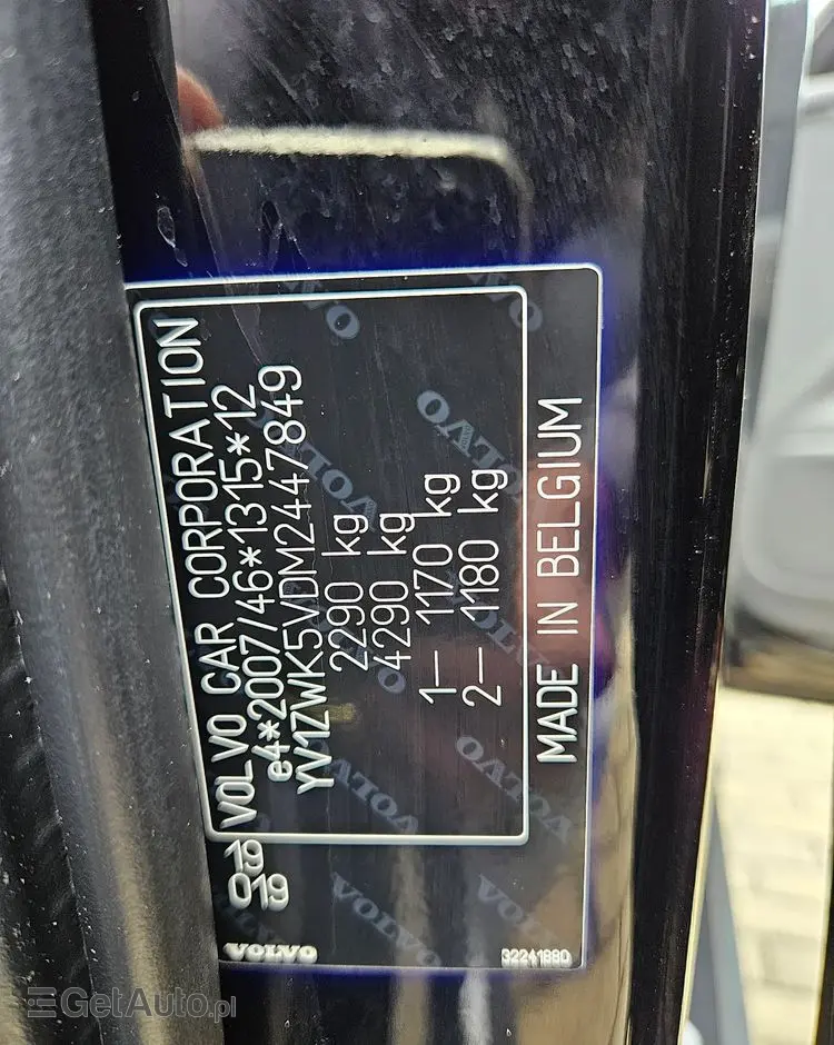 VOLVO V60 D4 Momentum Pro