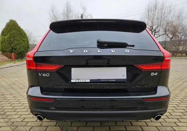 VOLVO V60 D4 Momentum Pro