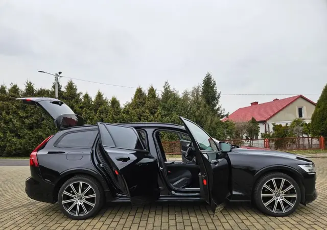 VOLVO V60 D4 Momentum Pro