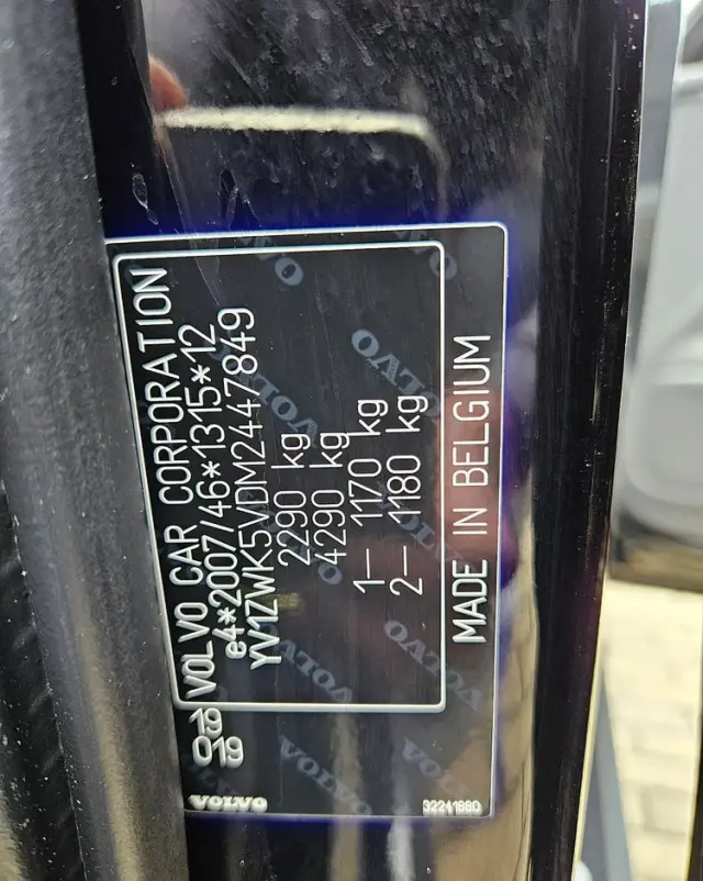 VOLVO V60 D4 Momentum Pro