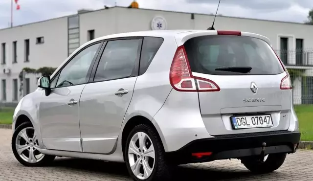 RENAULT Scenic 
