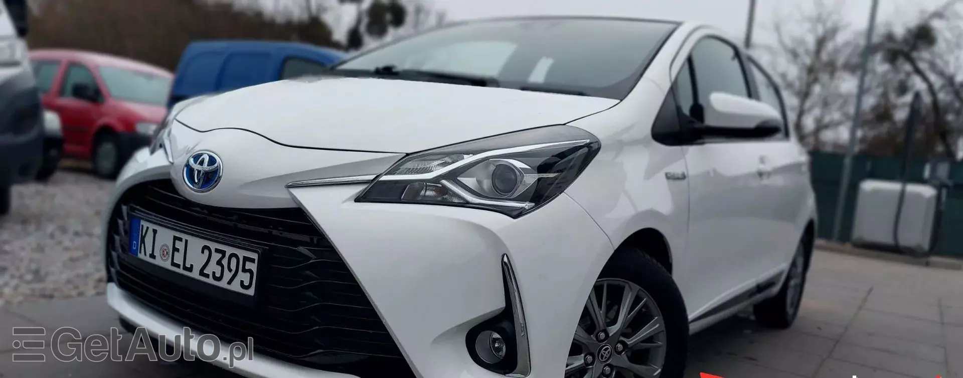 TOYOTA Yaris 1.5 VVT-i (100 KM) Hybrid Automatic