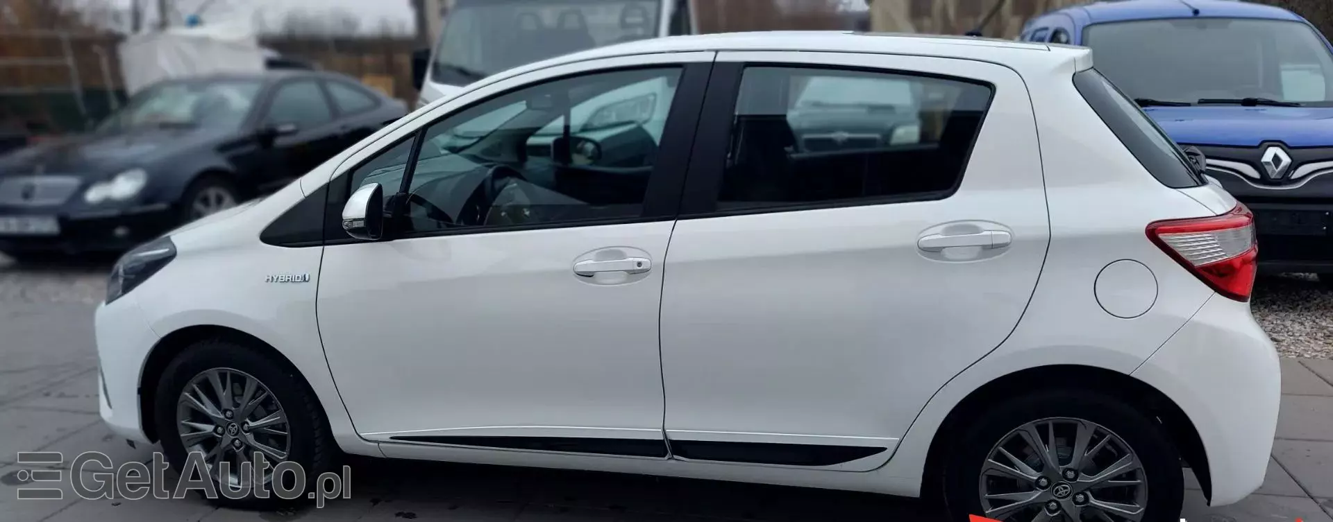 TOYOTA Yaris 1.5 VVT-i (100 KM) Hybrid Automatic